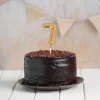 Chiffre 3D 7 doré sur pique