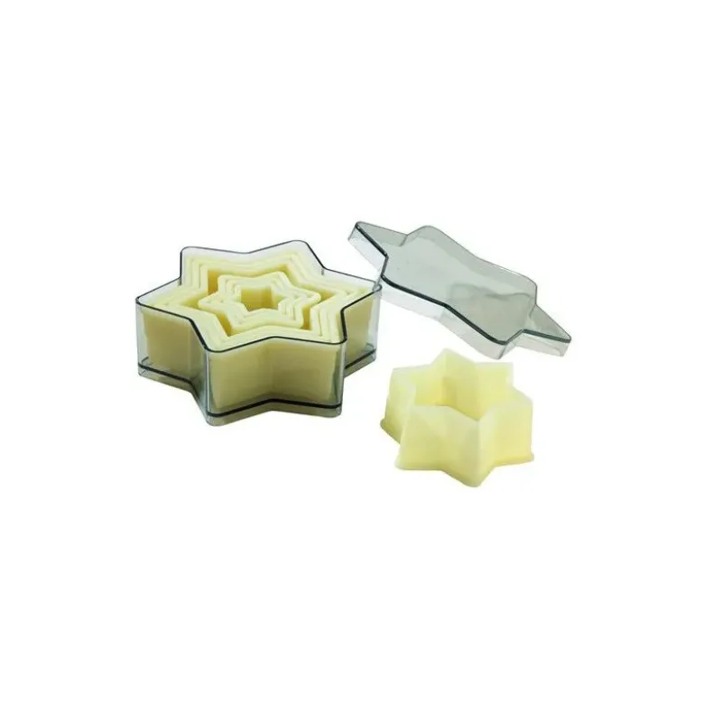 7 Découpoirs étoiles lisses assortis