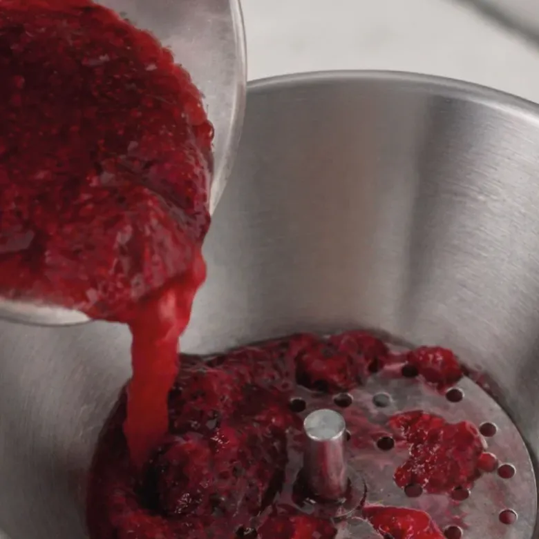 Entonnoir avec filtre en acier inoxydable