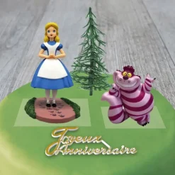Kit décor gâteau Petite fille dans un monde merveilleux
