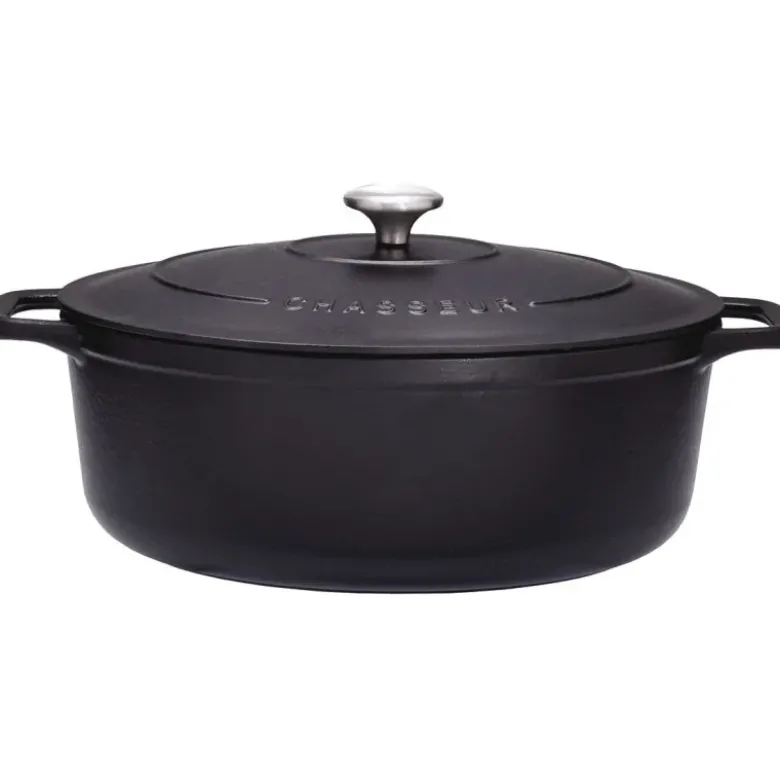 Le Chasseur cocotte ovale avec couvercle noire 17 cm