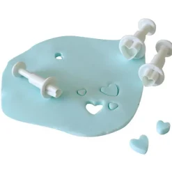 Lot de 3 découpoirs éjecteurs mini-cœurs
