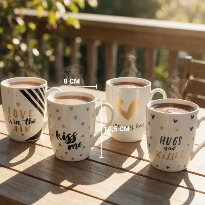 Lot de 4 tasses assorties thème "Love"