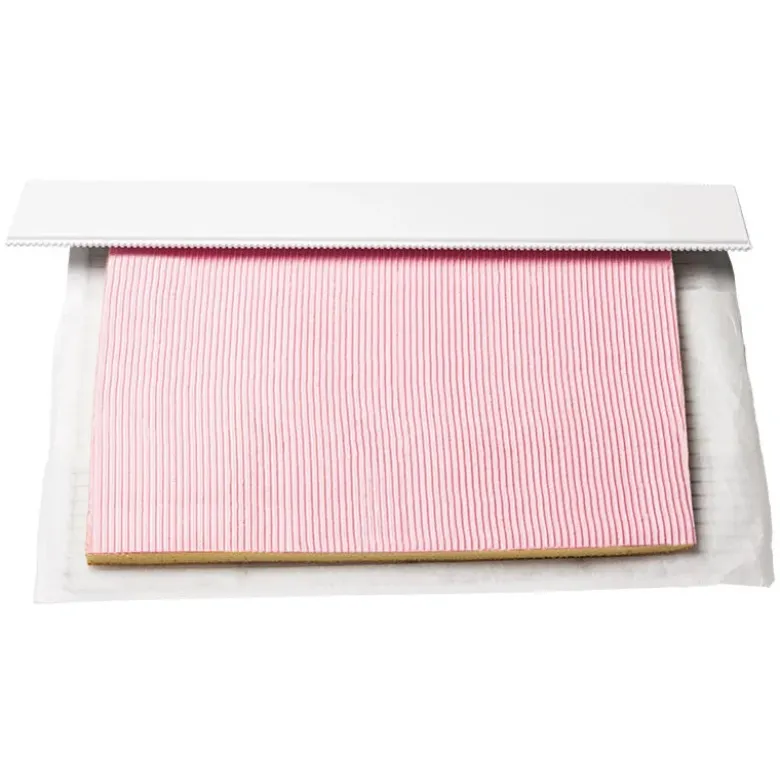 peigne à décor polypropylène rayures fines 2 et 3 mm 69 cm