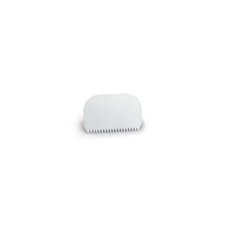 Racloir souple en polypropylène, dentelé 14,5 x 9,5 cm